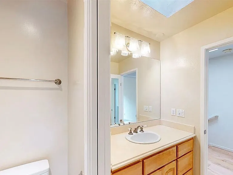 917 Hough Ave #5 — Photo 12