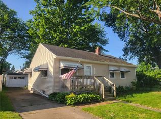 1049 W 39th St, Erie, PA 16509