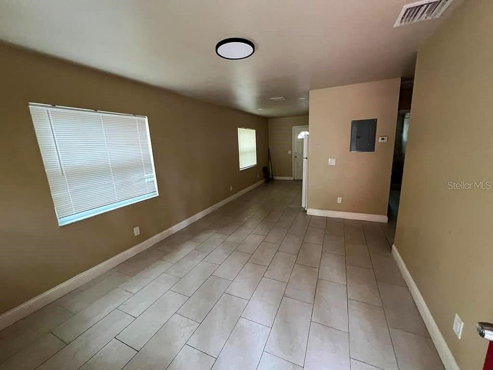 1st image of 10106 N 10th St APT A