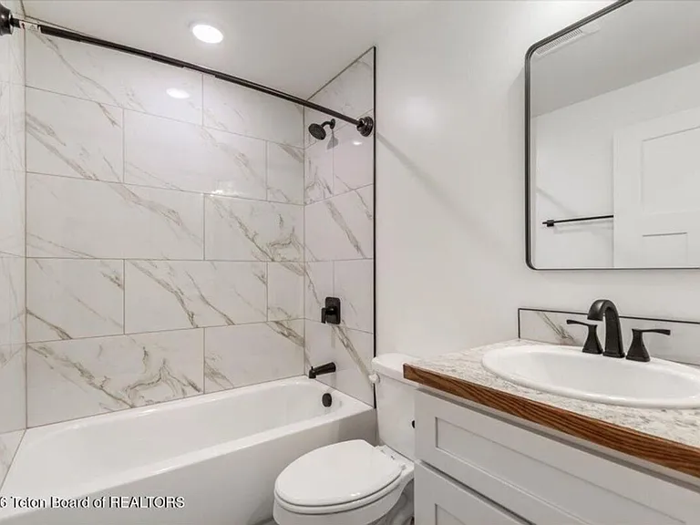 2969 Shark Fin Ln #B — Photo 14