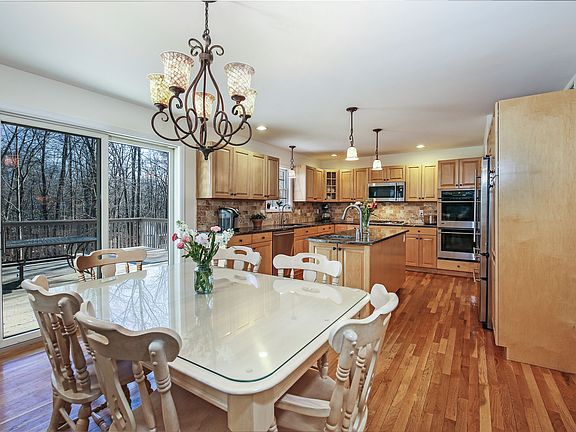 2852 farm walk rd, Yorktown heights  ( 011 OF 32 ).JPG