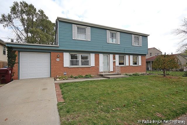 1st image of 709 Lexington Dr