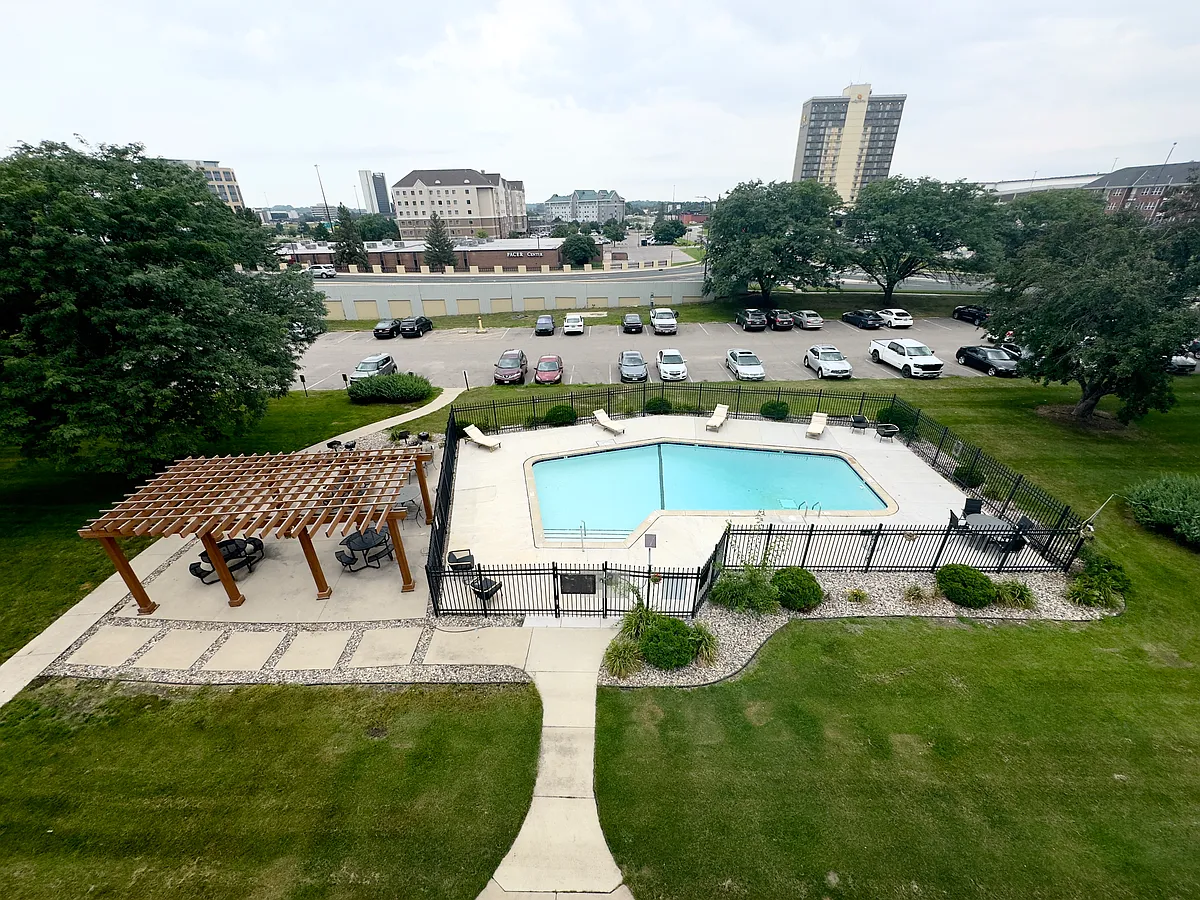 Building Photo - Normandale Lake Estates