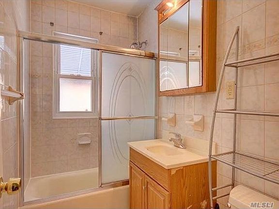 3rd image of 8316 258th St