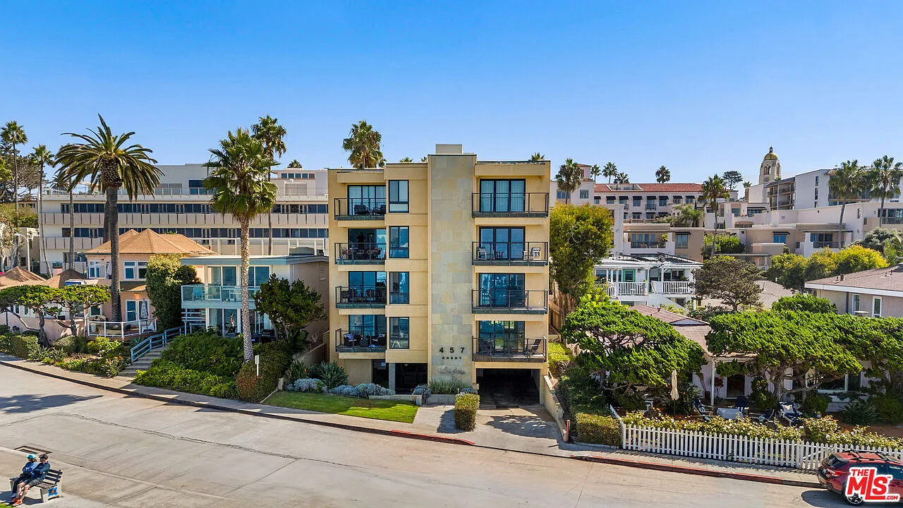 2 bed, 2.0 bath, 992 sqft, $10,000 — Photo 3