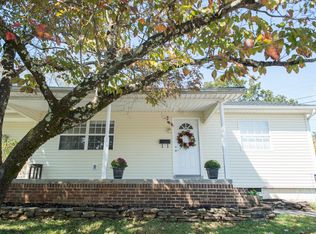 100 Ulysses Ln, Oak Ridge, TN 37830