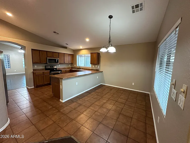 15233 W Tasha Dr — Photo 7