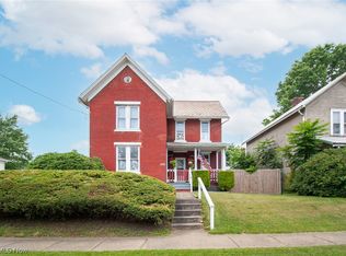298 W Martin St, East Palestine, OH