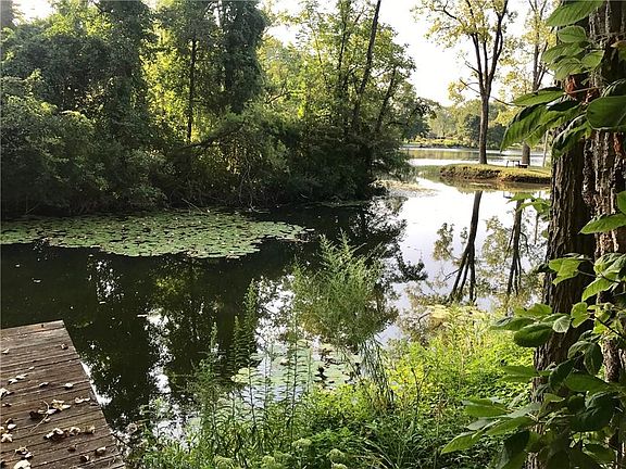 3rd image of 3721 West Dr