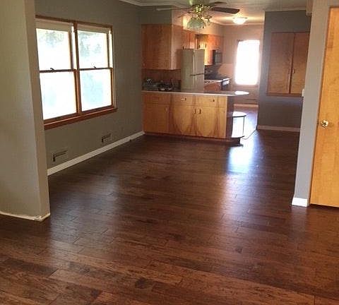 large doing room lots of big windows