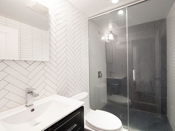 4th image of 402 E 12th St APT 1E