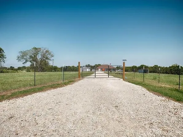 999 County Road 472, Thrall, TX 76578