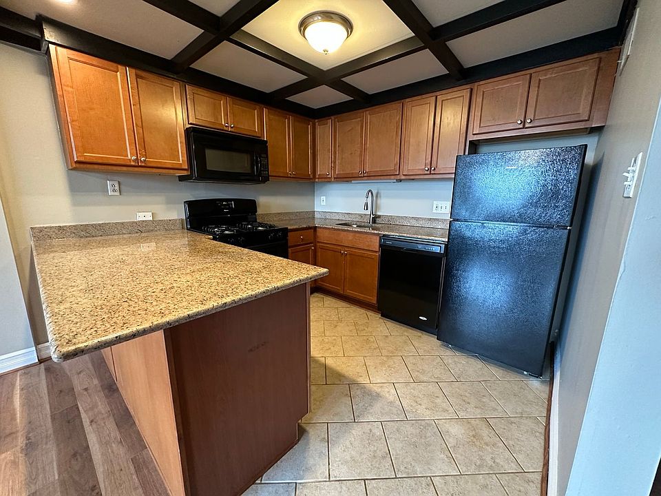 1st image of 5938 Ellsworth Ave #687