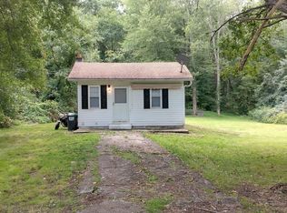 70 Schreibers Ln, New Paltz, NY 12561
