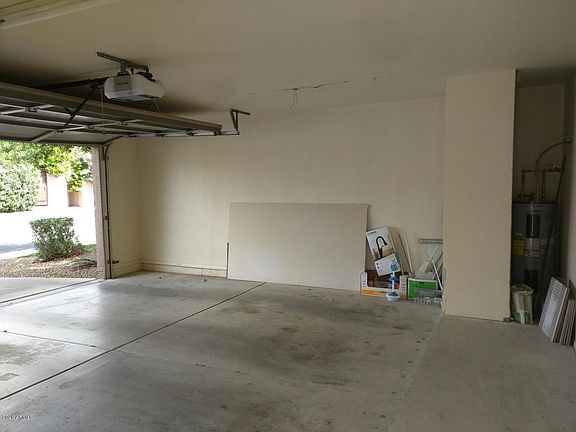 5th image of 8793 E Via Del Arbor