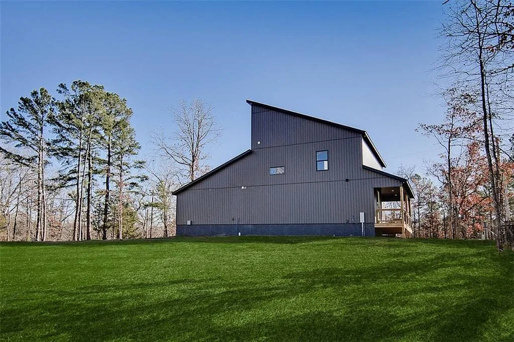 8 Cranfield Dr - 1 — Photo 4