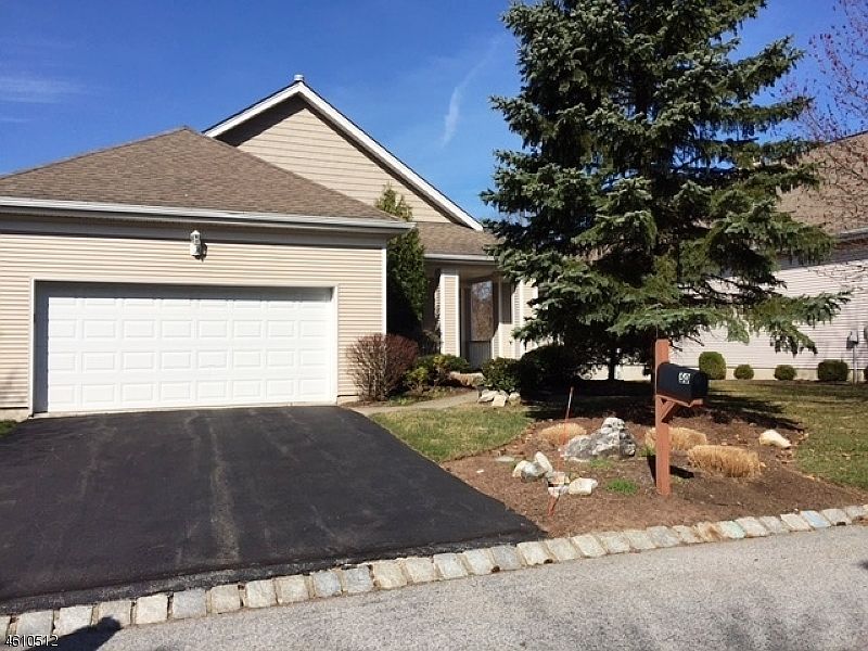 1st image of 50 Tannery Hill Dr