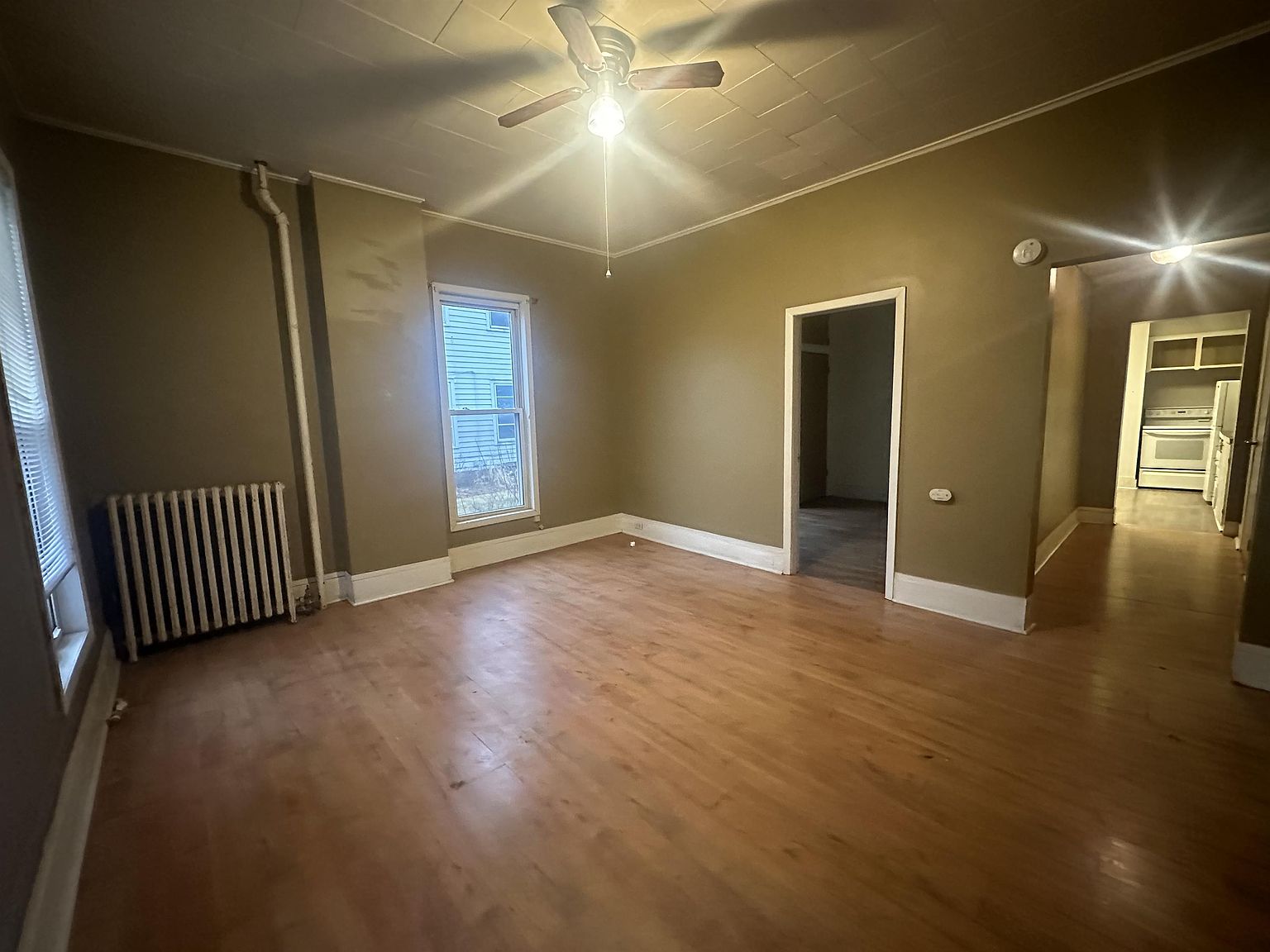 200 Bleecker St 3, Gloversville, NY 12078 Zillow