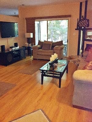 3rd image of 1533 Commodore Ct Unit 5