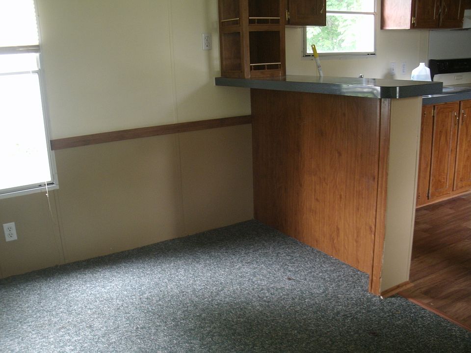 2nd image of 107 Sparrow Dr