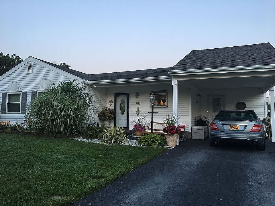 1st image of 33 Twin Wells Ct
