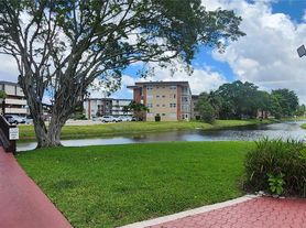 3061 NW 47th Ter