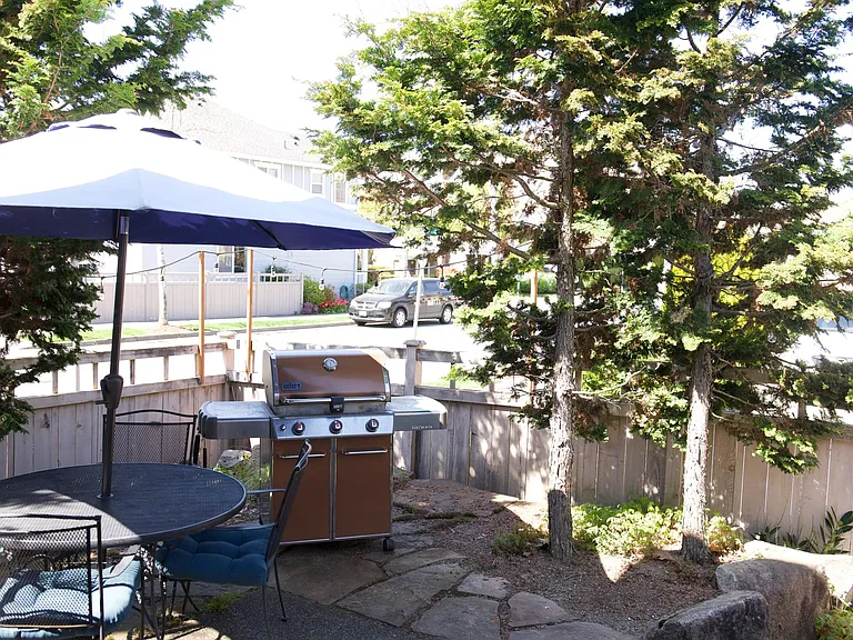 2509 NE Jewell Ln — Photo 18