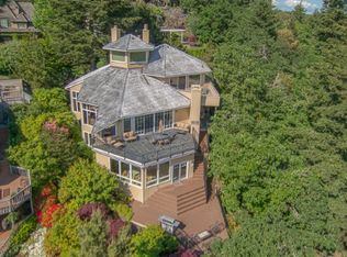 15845 Oswego Shore Ct, Lake Oswego, OR 97034