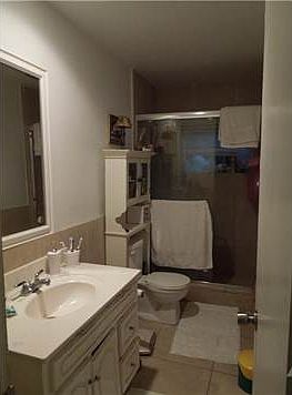 4th image of 15813 Fairway Heights Blvd