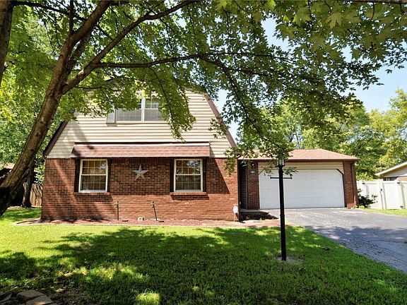 5th image of 301 Saint John Dr
