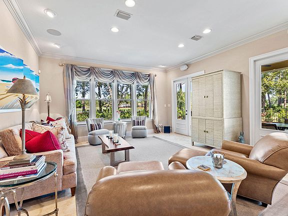 4th image of 2516 Vineyard Ln