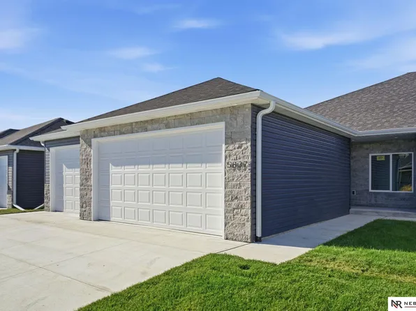 5837 S 95th St, Lincoln, NE 68526