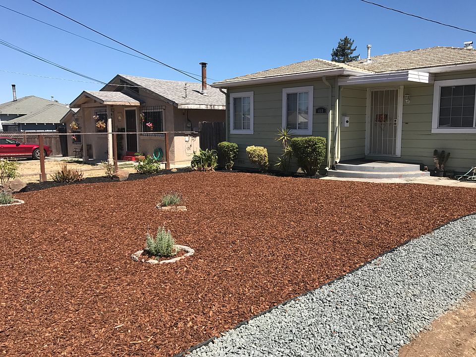 2nd image of 460 Reis Ave