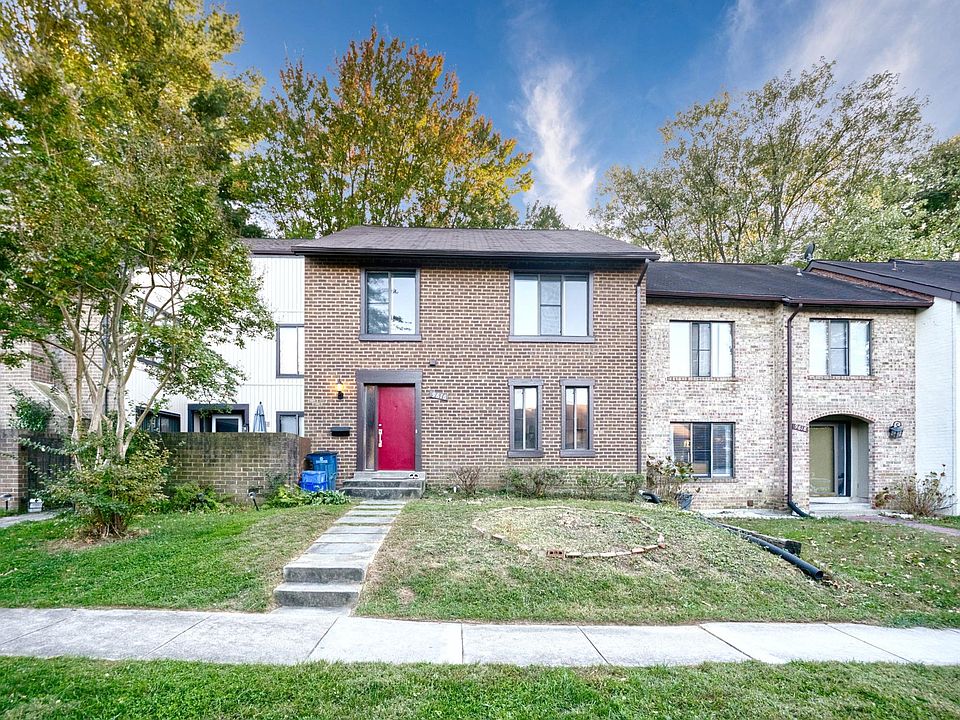1st image of 9616 Shadow Oak Dr