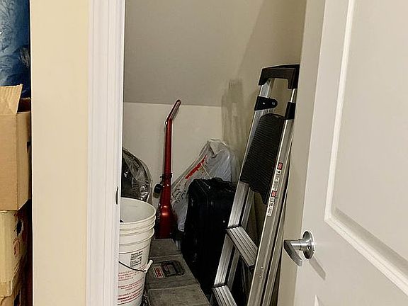 4th image of 57 Bay 20th St #1A