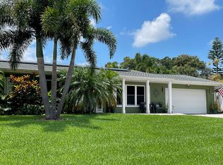 2246 Overbrook Ave N, Belleair Bluffs, FL 33770