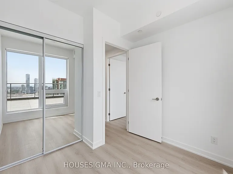 100 Queen St E #2706 — Photo 17
