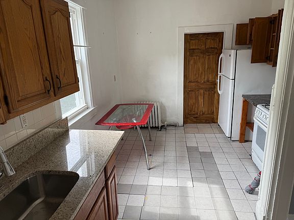 4th image of 419 Warburton Avenue # Fl 3rd
