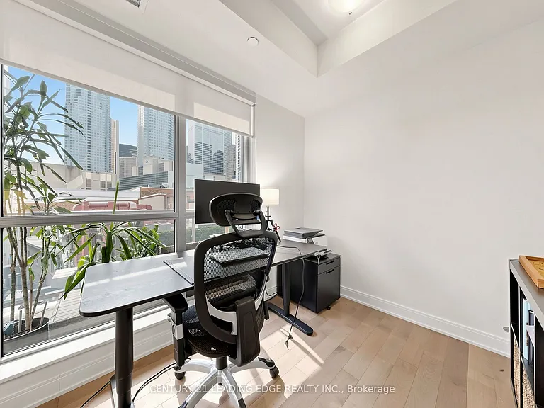 55 Front St E #510 — Photo 9