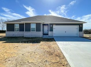 1528 E Perry St, Republic, MO 65738