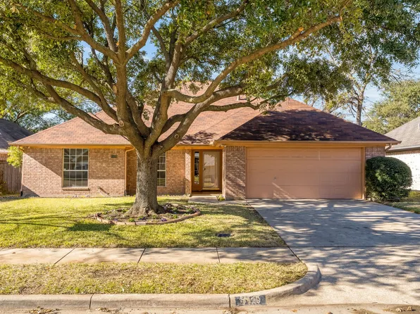 1129 Briar Oaks Dr, Irving, TX 75060