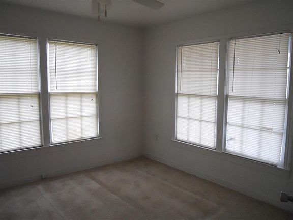 2nd image of 1011 N Highway 281