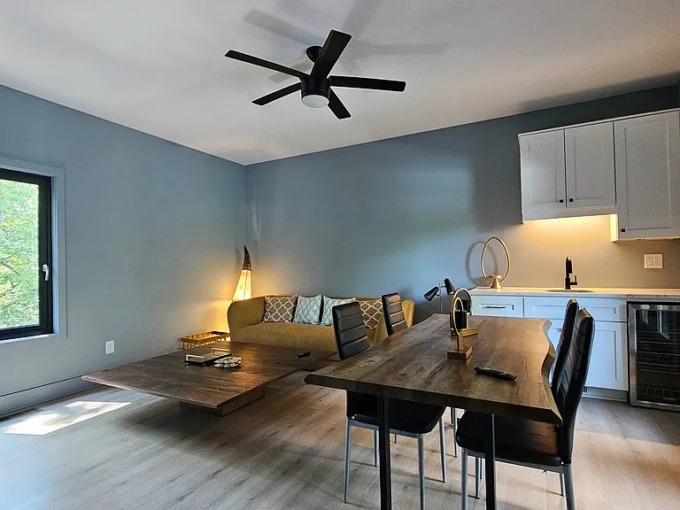 3rd floor lounge