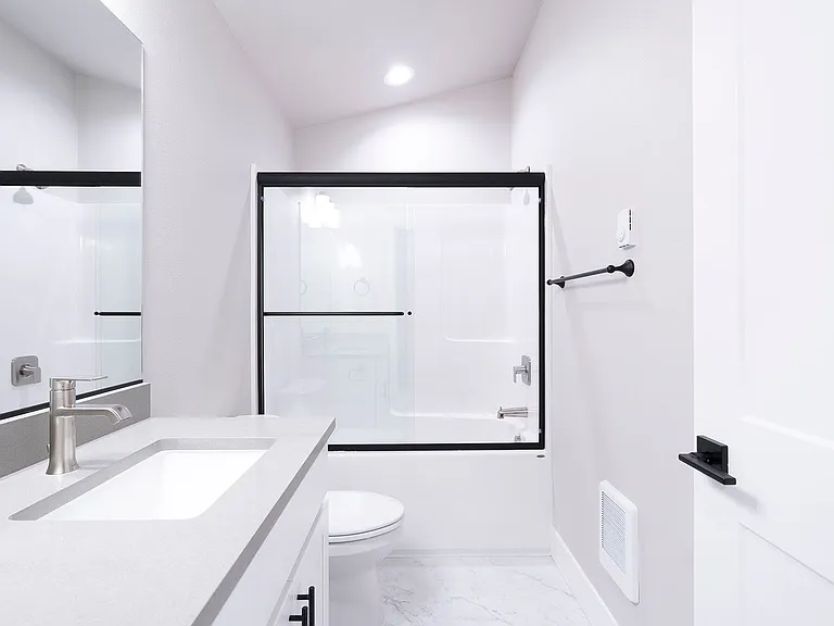 15893 SE Washington Ct — Photo 19