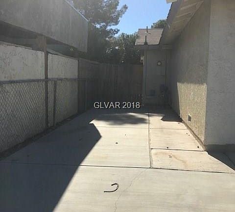 3rd image of 4809 Mahogany Dr