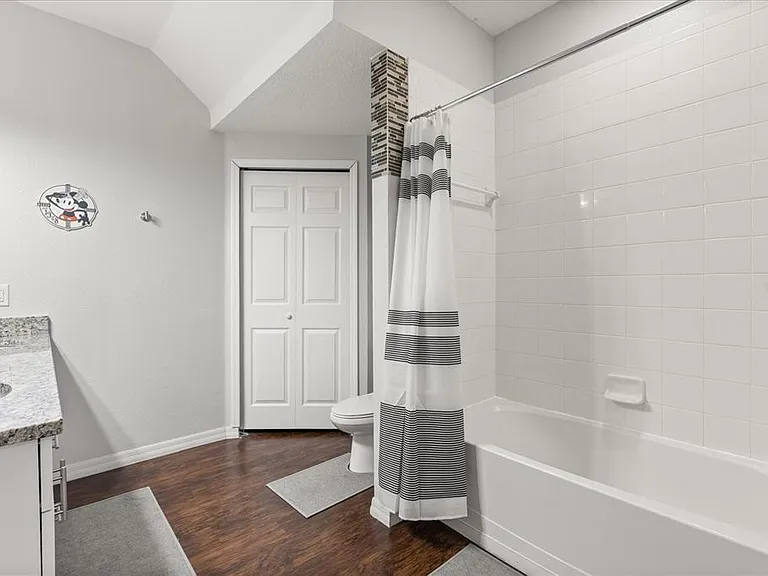 5356 Diplomat Ct #107 — Photo 31