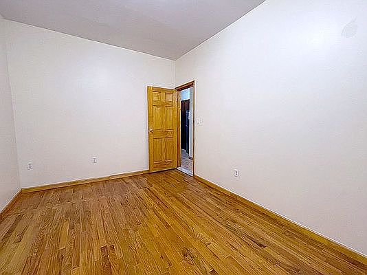 3rd image of 570 Saint Marks Ave #2FR