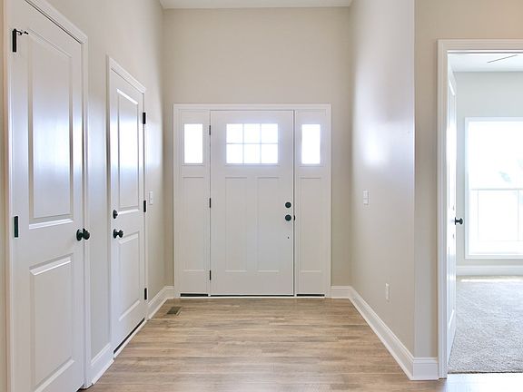 5th image of 2206 Candyland Dr