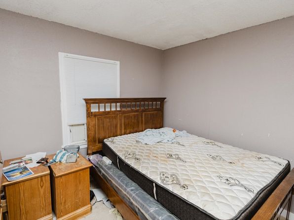 wichita-kansas-443167402 picture