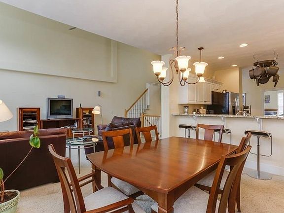 3rd image of 3018 Bay Shore Ln Unit 26